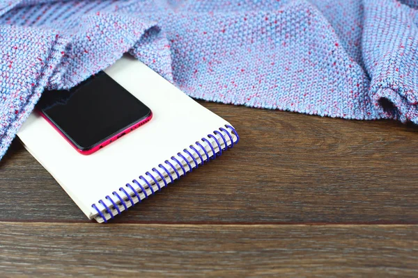 Espacio Vacío Gadget Teléfono Móvil Escritorio Antiguo Fondo Madera Natural —  Fotos de Stock