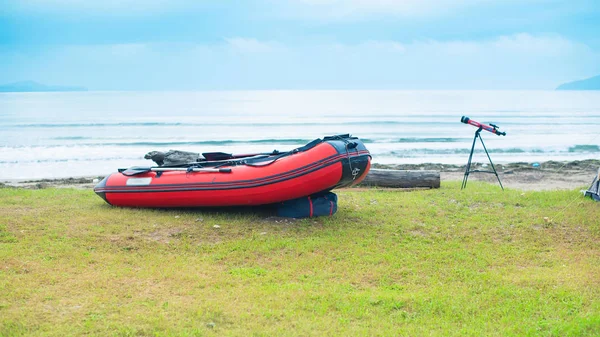 Banner Seascape Summer Travel Machine Tent Rubber Boat Coastline Horizon — Zdjęcie stockowe