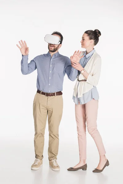 Man Virtual Reality Headset Wife Isolated White — Free Stock Photo