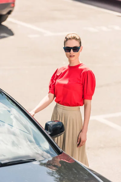 High Angle View Stylish Young Female Model Sunglasses Opening Door — Free Stock Photo