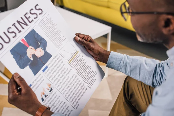 Cropped Shot Senior African American Man Eyeglasses Reading Business Newspaper — Stock Photo, Image