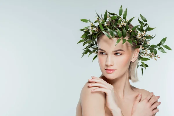 Menina Pura Nua Coroa Floral Isolado Cinza — Fotografia de Stock