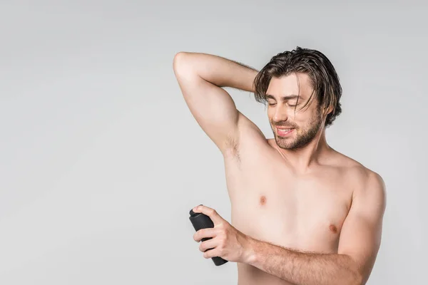 Retrato Hombre Guapo Con Desodorante Masculino Aislado Gris — Foto de Stock