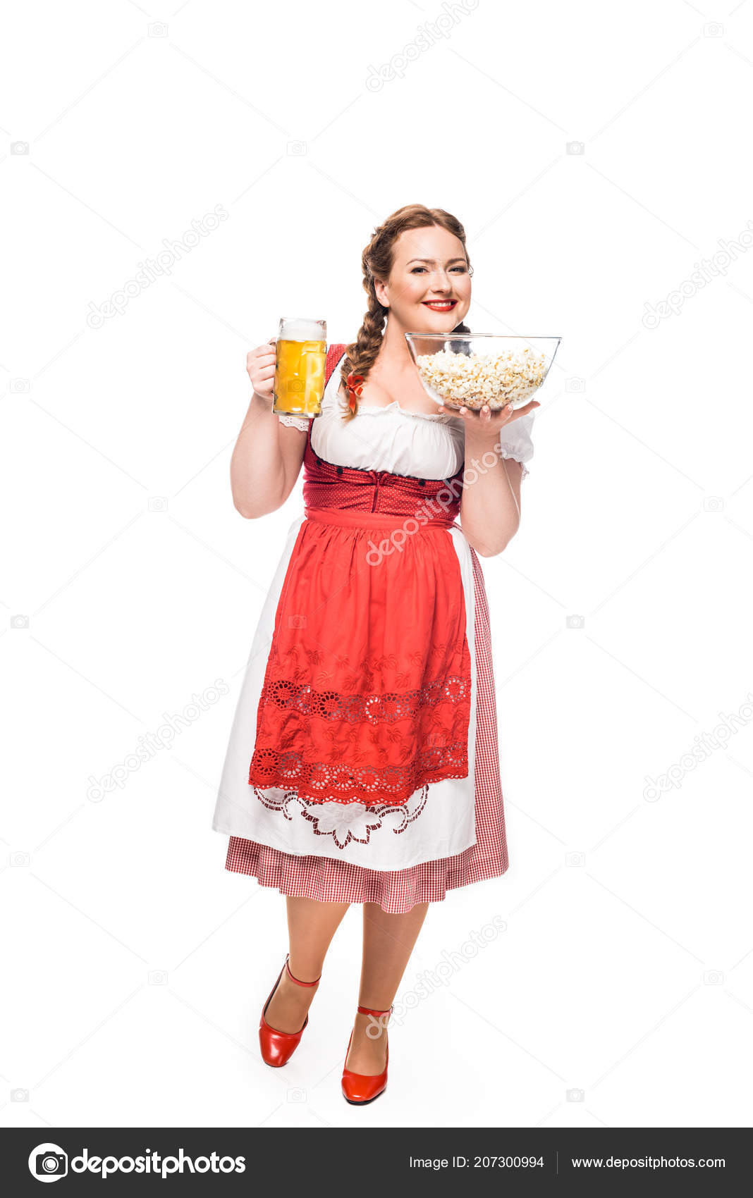 Oktoberfest Σερβιτόρα Παραδοσιακό Βαυαρικό Φόρεμα Εκμετάλλευση Κούπα  Ελαφριά Μπύρα Και — Φωτογραφία Αρχείου © IgorVetushko #207300994