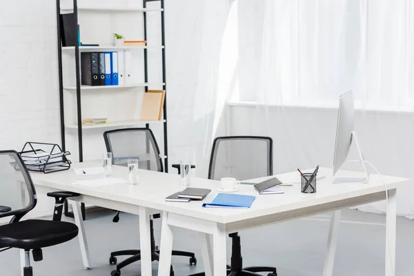 Interior Empty Office Computer Desk — Stock Photo, Image