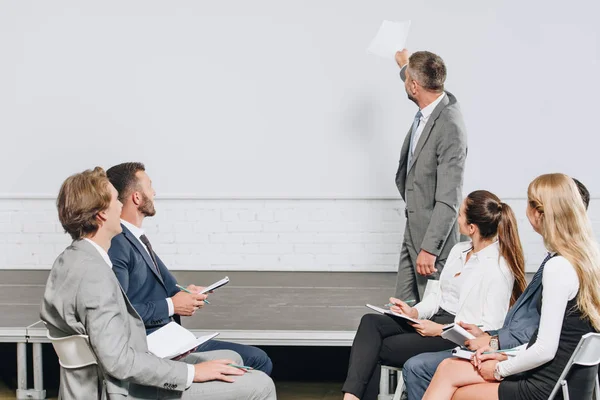Business Coach Pointing Board Training Hub — Stock Photo, Image