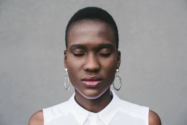 Portrait Stylish Attractive African American Woman Standing Closed Eyes Grey — Stock Photo, Image