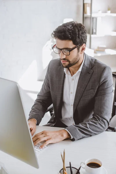 Handsome Businessman Working Computer Office — Stock Photo, Image