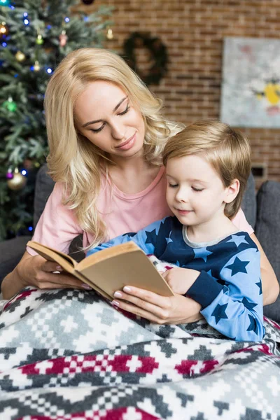 Beautiful Young Mother Adorable Little Son Reading Book Together Christmas — Stock Photo, Image