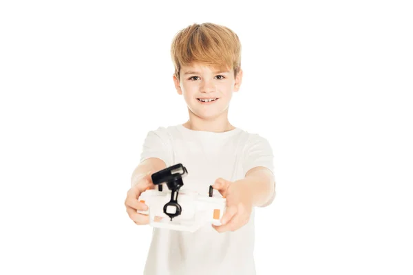 Чарівний Хлопчик Тримає Пульт Дистанційного Керування Ізольовано Білому — Безкоштовне стокове фото
