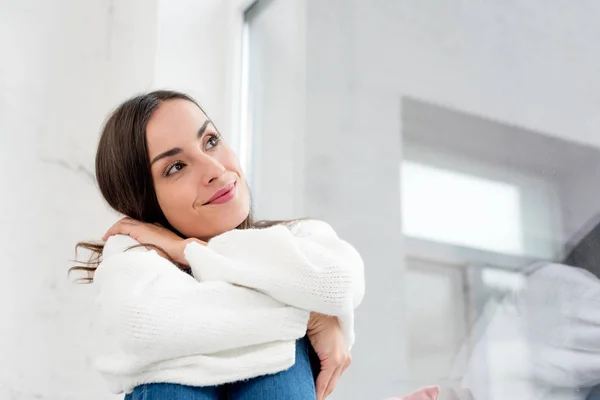 Bottom View Smiling Thoughtful Young Woman Looking — Stock Photo, Image