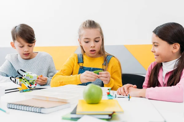 Focused Classmates Discussing Project Stem Programming Lesson — Stock Photo, Image