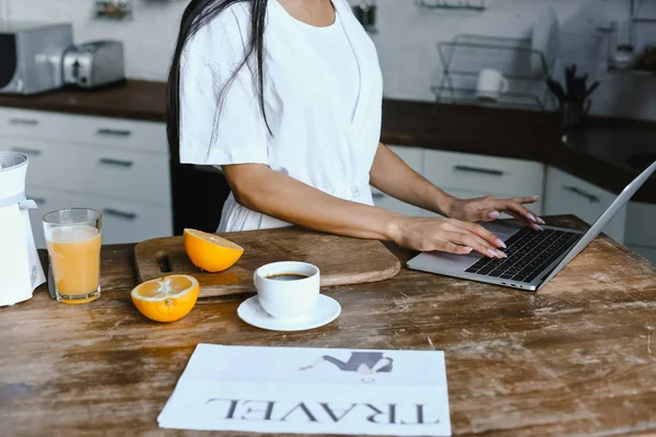 Cropped Image Mixed Race Girl White Robe Using Laptop Morning — Stock Photo, Image