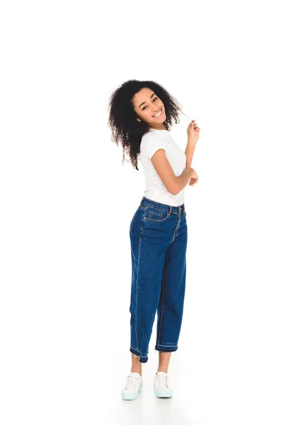 Atractiva Chica Afroamericana Feliz Posando Aislado Blanco — Foto de Stock