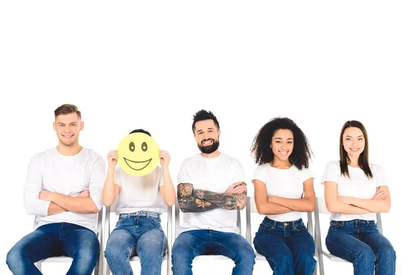 Multicultural Friends Crossed Arms Sitting Chairs While Girl Holding Smiling — Stock Photo, Image