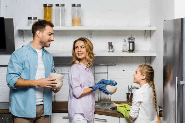 Pretty Woman Daughter Rubber Gloves Washing Looking Handsome Father Holding — Stock Photo, Image