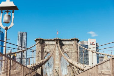 Brooklyn Köprüsü, New York, ABD - 8 Ekim 2018: güzel bir manzarası brooklyn Köprüsü üzerinde mavi gökyüzü arka plan, new york, ABD