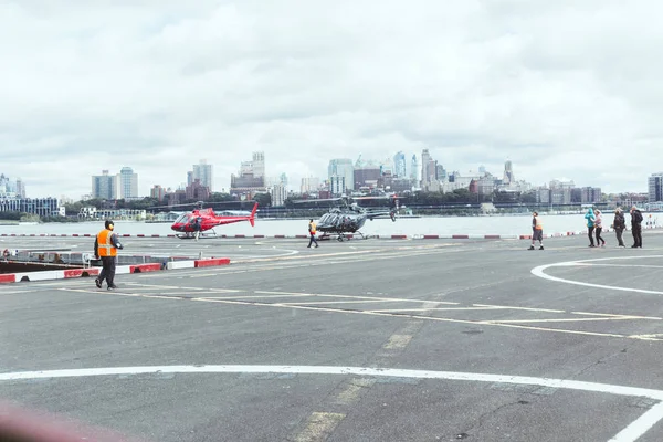 Nueva York Octubre 2018 Personas Plataforma Helicópteros Con Ciudad Nueva — Foto de Stock