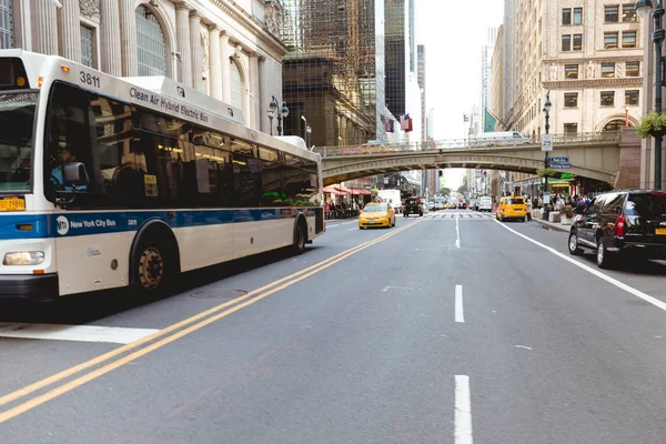 New York Usa October 2018 Urban Scene Vehicles City Street — Stock Photo, Image