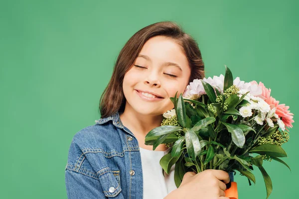 Adorable Smiling Child Eyes Closed Holding Flower Bouquet Isolated Green — Stock Photo, Image