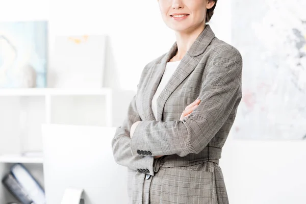 Cropped Image Businesswoman Grey Suit Standing Crossed Arms Office — Stock Photo, Image