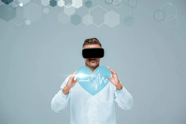 Scientist Virtual Reality Headset Holding Heart Heartbeat Isolated Grey Artificial — Stock Photo, Image