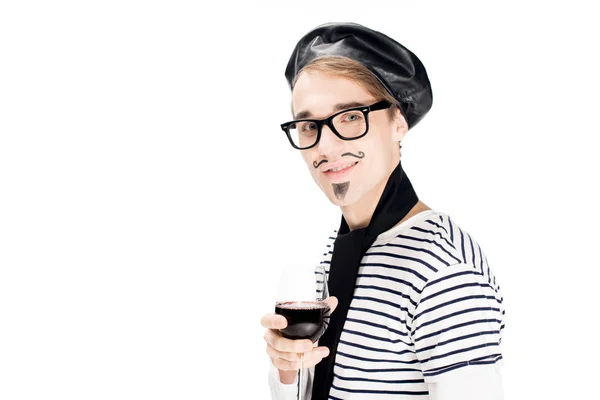 Homem Francês Feliz Segurando Copo Vinho Sorrindo Isolado Branco — Fotografia de Stock