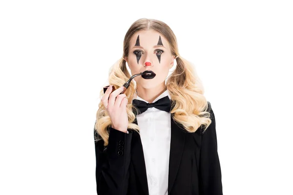 Blond Kvinnlig Clown Röka Röret Isoleras Vit — Stockfoto