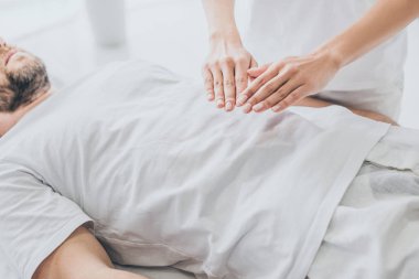 sakallı adam reiki tedavi mide kadeh kırpılmış