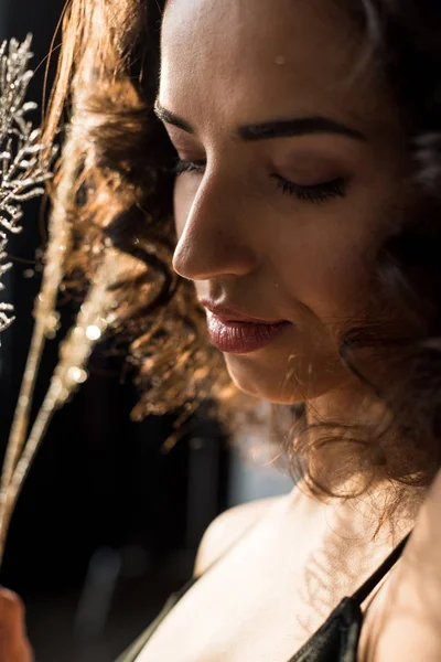 Sensual Curly Woman Closed Eyes Dark Background — Stock Photo, Image