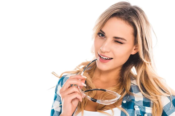 Mujer Camisa Azul Sosteniendo Gafas Guiños Aislados Blanco — Foto de Stock