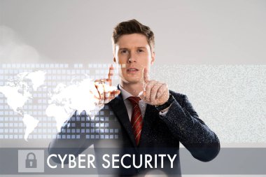 elbiseli, siber güvenlik illüstrasyon önünde parmaklarıyla işaret emin iş adamı 