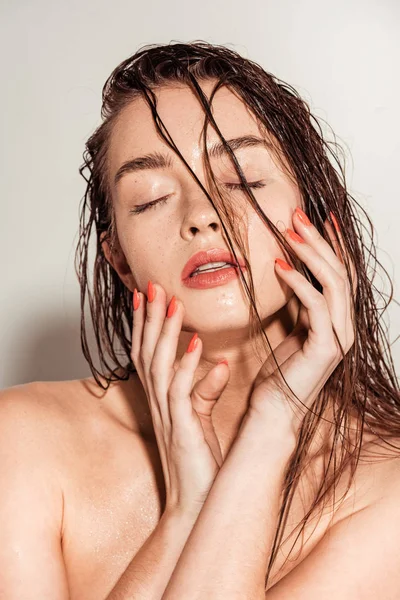Beautiful Young Woman Coral Lips Eyes Closed Wet Hair Touching — Stock Photo, Image