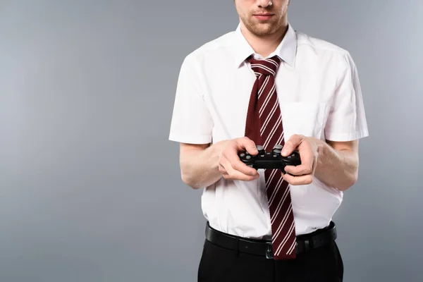 Visão Cortada Empresário Jogando Videogame Com Joystick Fundo Cinza — Fotografia de Stock