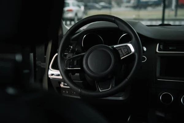 Selective Focus Steering Wheel Luxury Car — Stock Photo, Image
