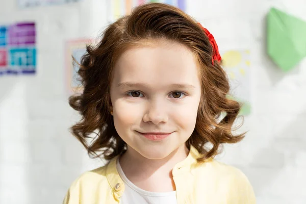 Portrait Adorable Smiling Kid Yellow Looking Camera — Stock Photo, Image