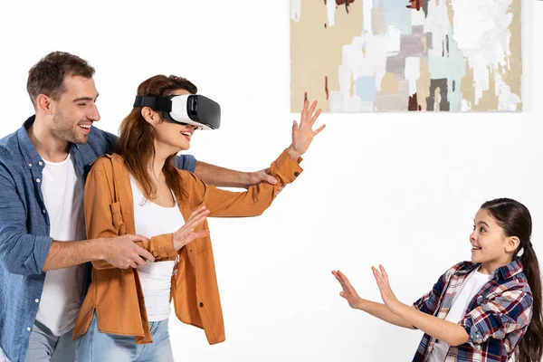 Happy Man Holding Hands Cheerful Woman Virtual Reality Headset Daughter — Stock Photo, Image