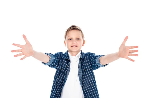 Schattig Lachende Jongen Casual Kleding Met Uitgestrekte Handen Geïsoleerd Wit — Stockfoto