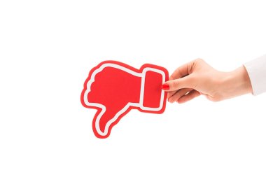 beyaz izole kırmızı işareti aşağı başparmak tutan kadın kırpılmış görünümü