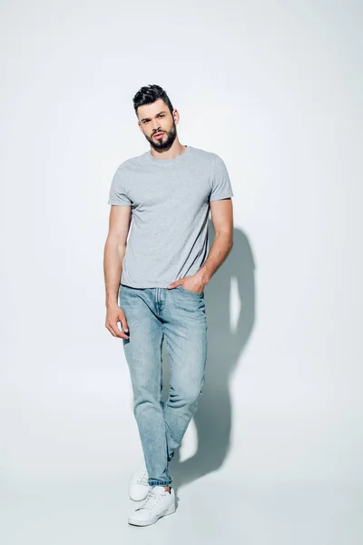 Bearded Man Looking Camera While Standing Hand Pocket White — Stock Photo, Image