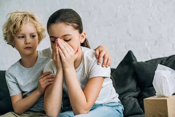 Little Brother Consoling Crying Sister Living Room — Stock Photo, Image