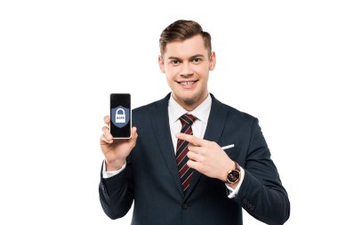 beyaz izole ekranda gdpr yazı ile akıllı telefon parmak ile işaret takım elbise mutlu işadamı 