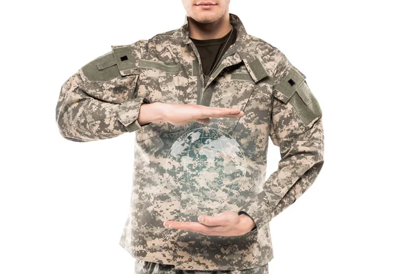 Homem Vista Cortada Uniforme Militar Tocando Mapa Mundo Virtual Isolado — Fotografia de Stock