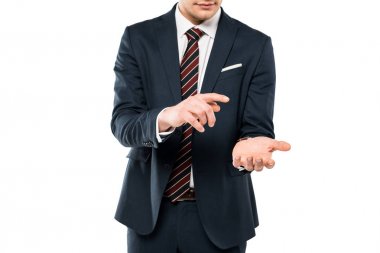 beyaz izole elinde parmak ile işaret takım elbiseli adam kırpılmış görünümü 