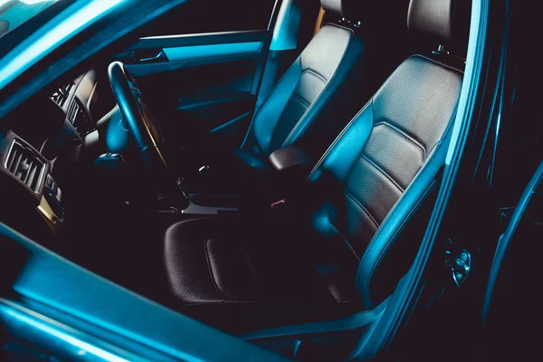 Interior Del Coche Con Volante Asientos Auto Lujo — Foto de Stock