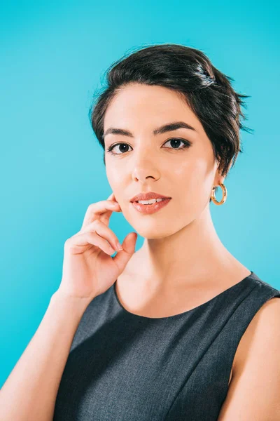 Portrait Beautiful Mixed Race Woman Looking Camera While Holding Hand — Stock Photo, Image