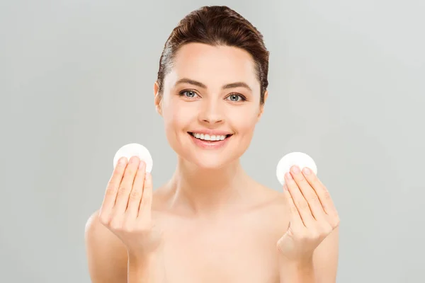 Positive Naked Woman Holding Cotton Pads Smiling Isolated Grey — Stock Photo, Image