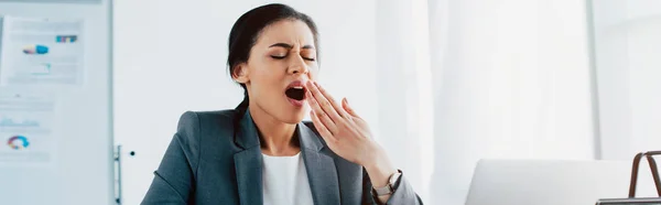 Panoramic Shot Tired Latin Businesswoman Yawning Closed Eyes Office — Stock Photo, Image