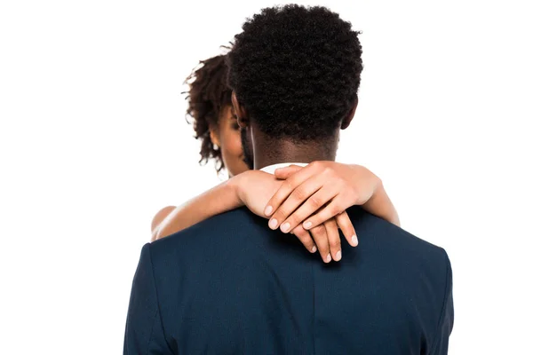 Foco Seletivo Mulher Afro Americana Abraçando Homem Isolado Branco — Fotografia de Stock