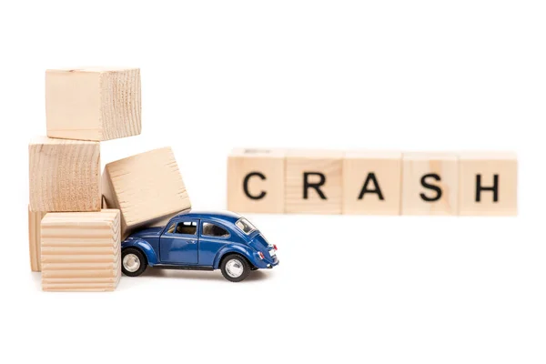 Carro Brinquedo Azul Blocos Madeira Com Letras Branco — Fotografia de Stock